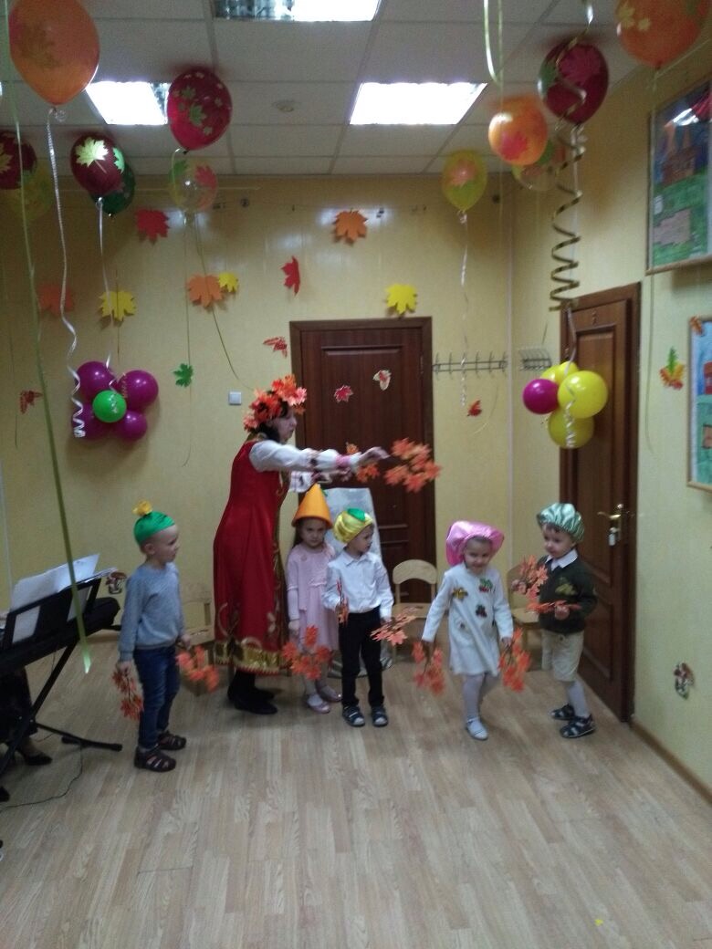 02-03 ноября для детей от 3х до 7 лет  прошли "Праздники осени"