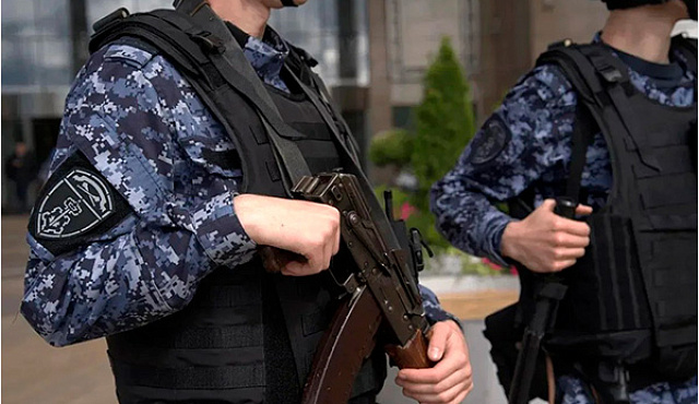 Столичные росгвардейцы задержали дебошира в больнице на западе Москвы