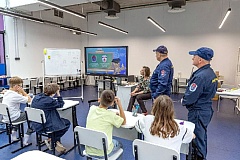 Пожарные провели учебную эвакуацию
